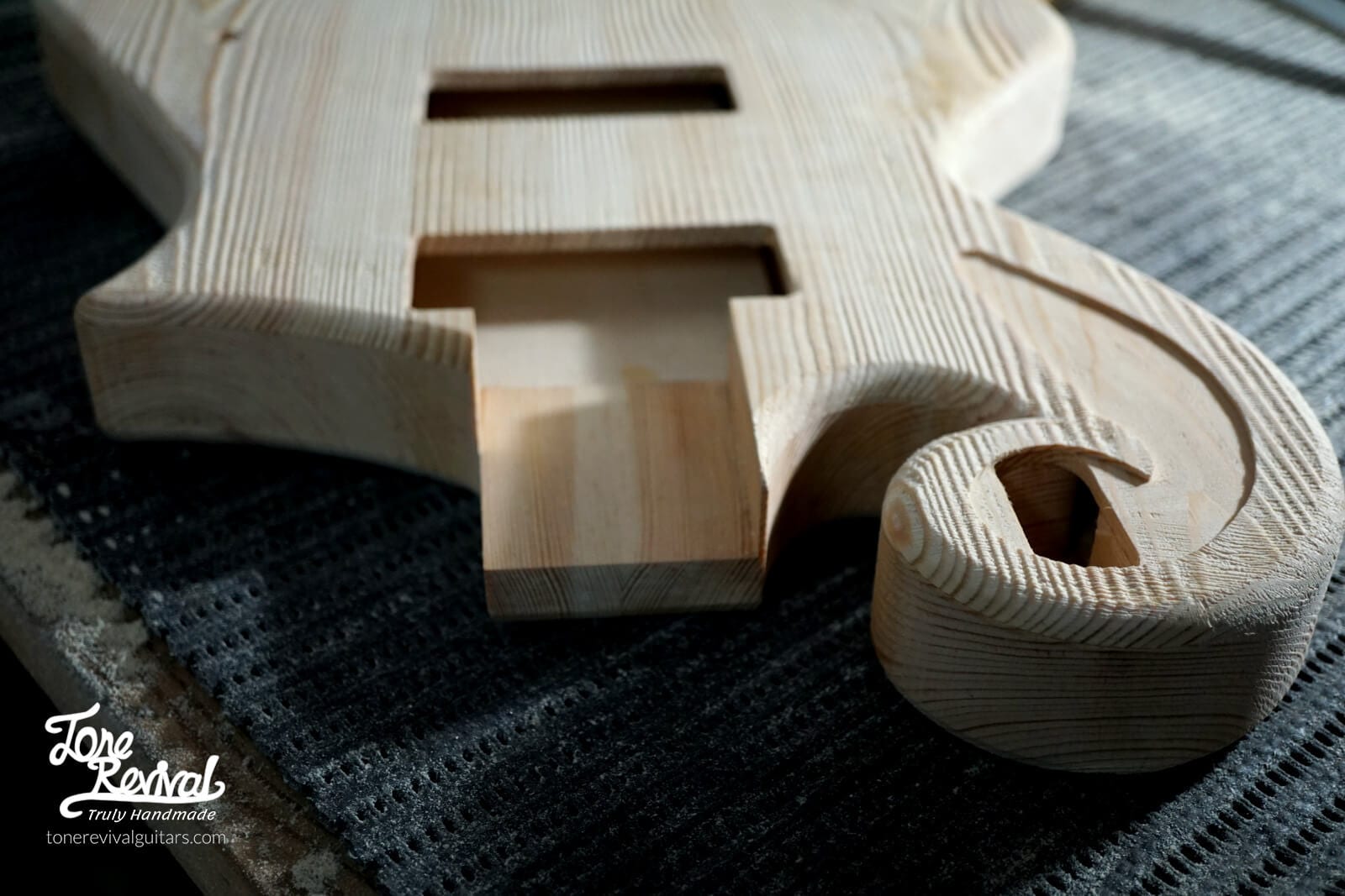 handcrafted guitars