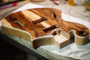 Lightwight Guittar Thunderchild Veloce custom guitar - Rare Wild Local Salvaged Rosewood - The making of pic